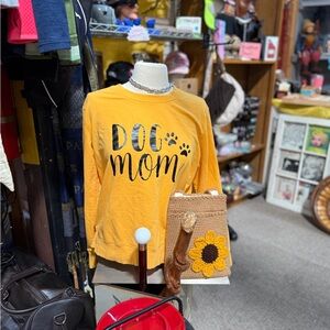 Dog Mom Yellow  Lightweight Sweatshirt-L